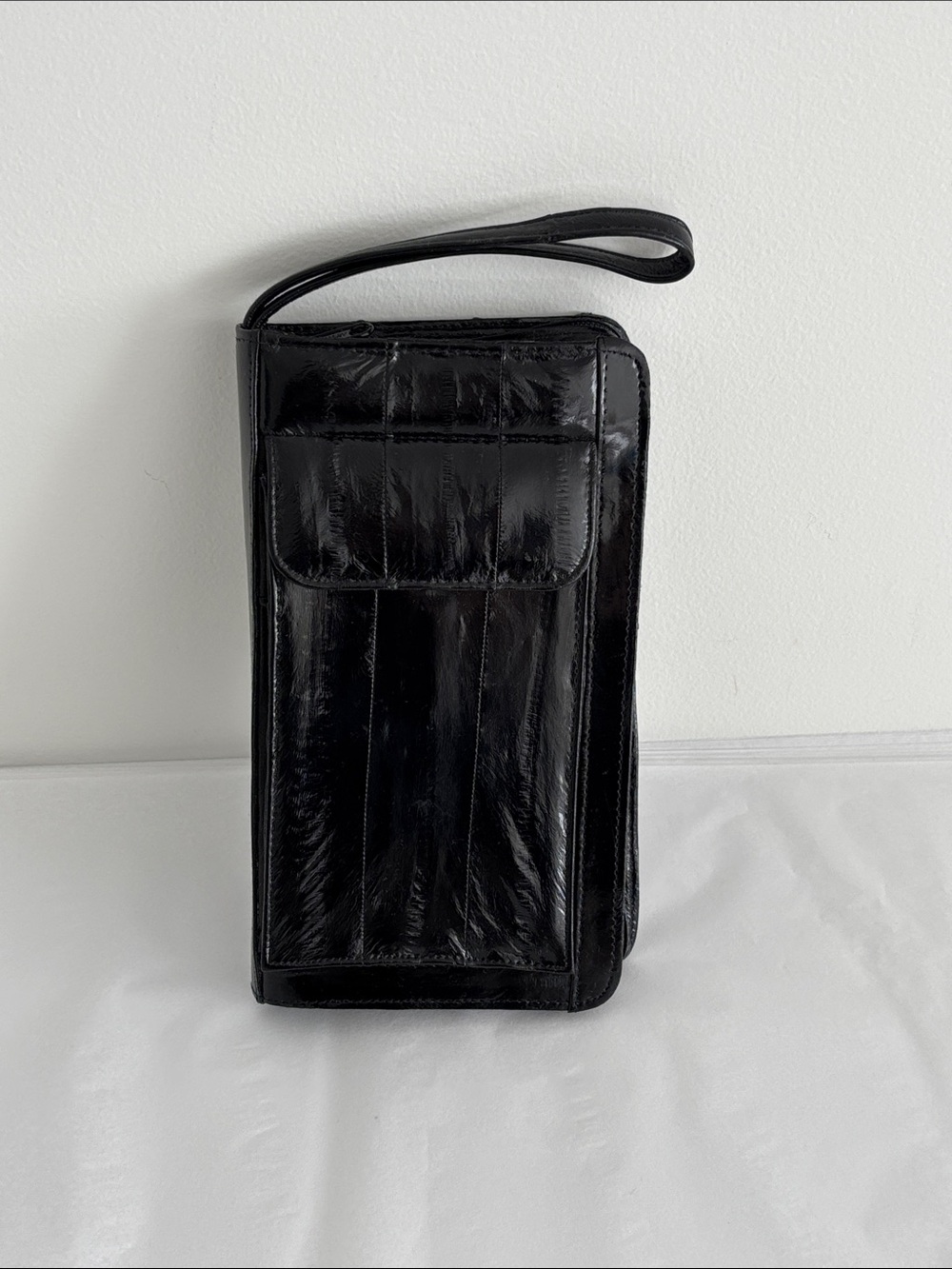 Vintage eel skin Black Wristlet wallet Organizer full zipper pockets & slots